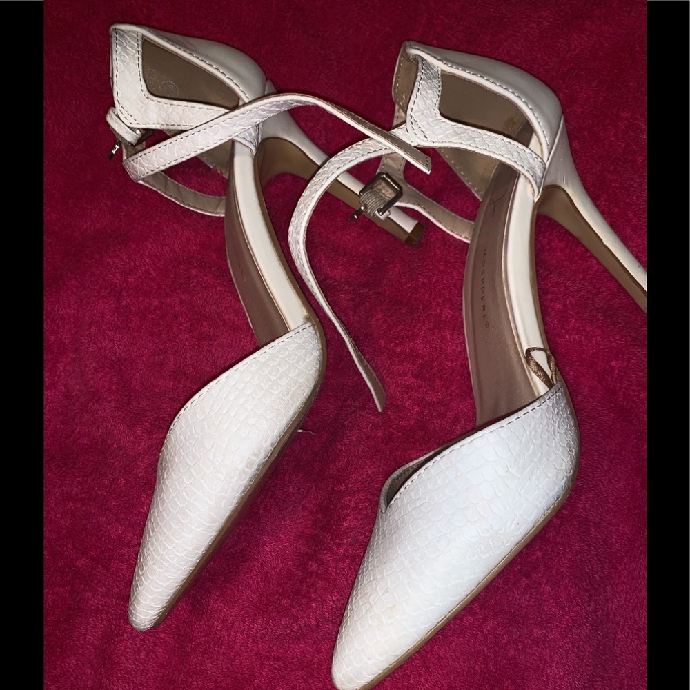 White Pointy Toe Heel